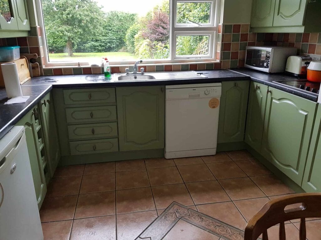 Kitchen Respray Cost